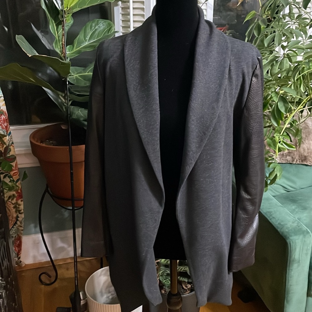 Theory 'Laura' Leather Sleeve Jacket in size M - worn one time - Picture 3 of 8